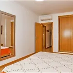 شقة Veleiro